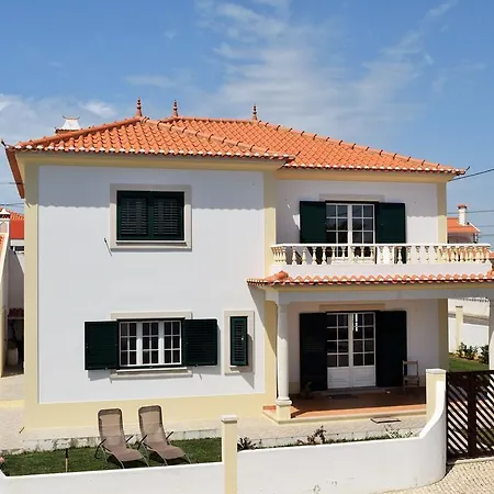 Affittacamere Roots Ribamar (Torres Vedras)