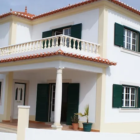 Affittacamere Roots Ribamar (Torres Vedras)
